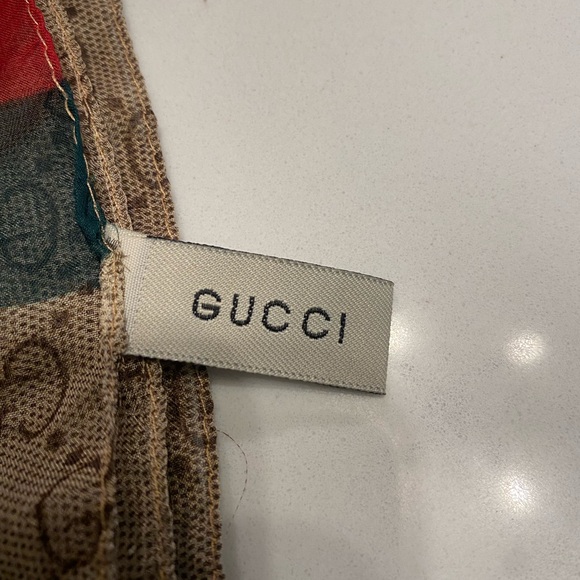 Gucci 💯 Silk Scarf - Picture 3 of 5